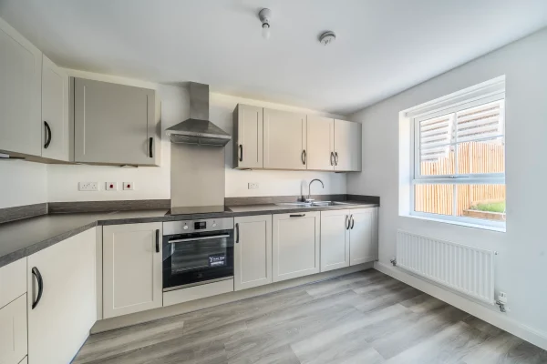 Saxon Rise 1321256 3 686d70e22d1be