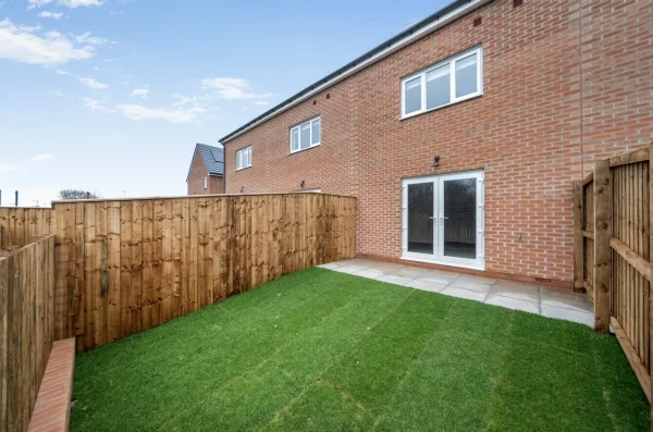 Station View Garden2